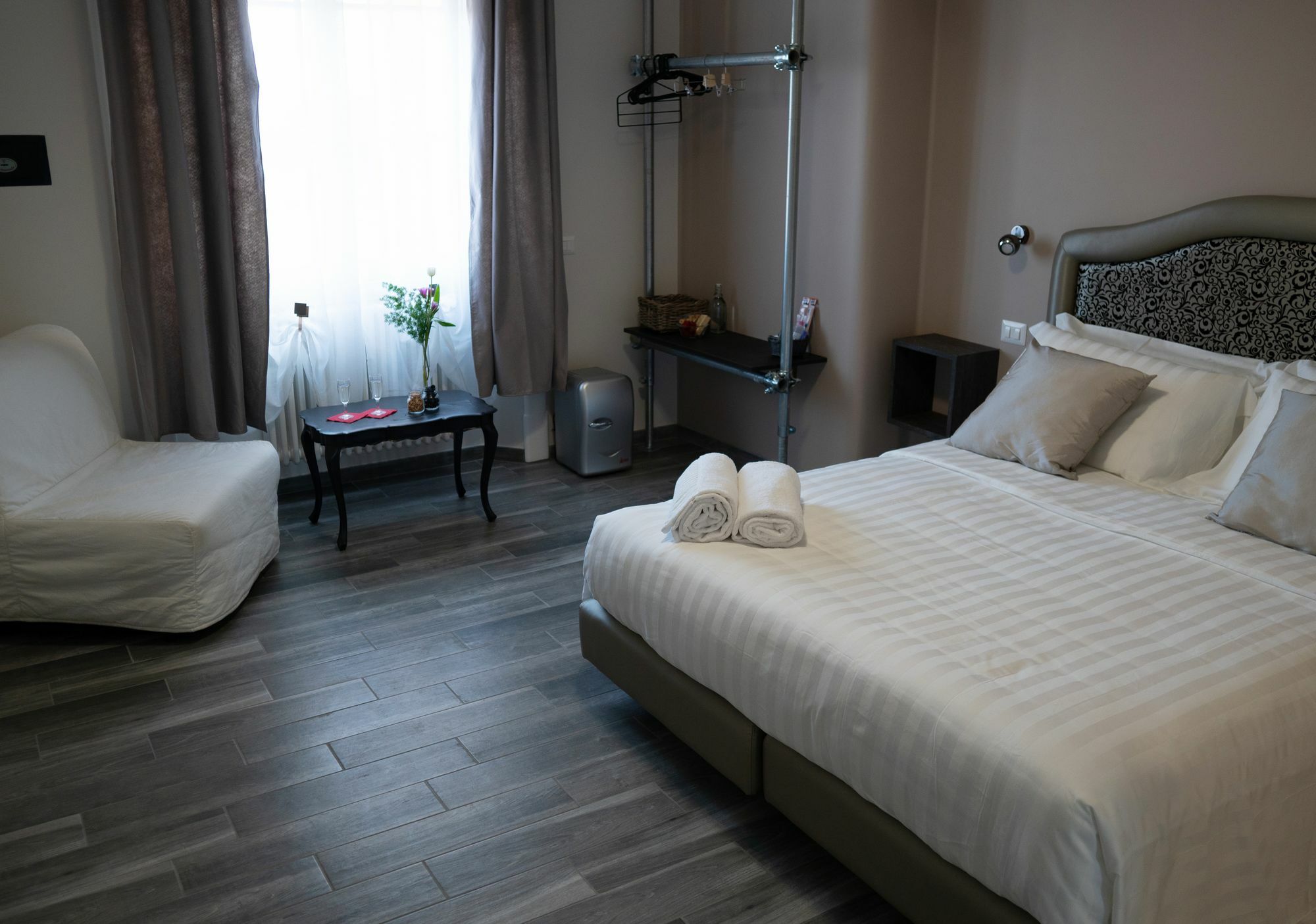 Piazza Bologna Little Suites Рим Екстер'єр фото