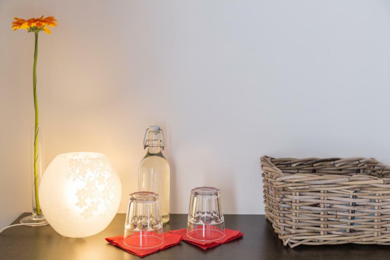 Piazza Bologna Little Suites Рим Екстер'єр фото